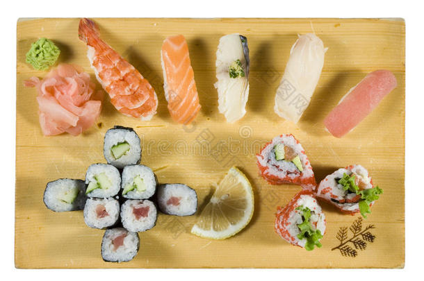 寿司和maki寿司组合