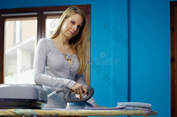 铁女人做家务
