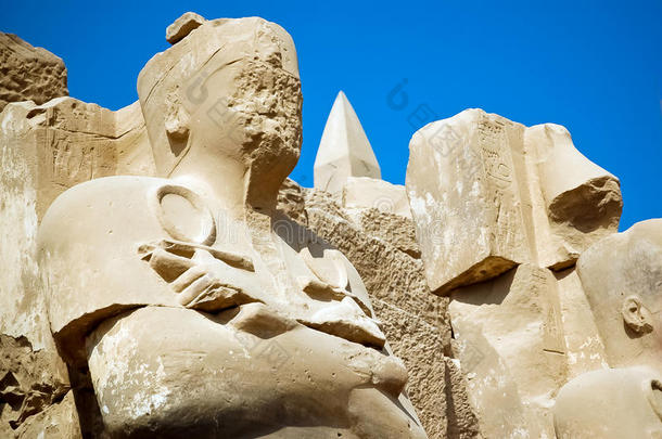 埃及卡纳克神庙的雕像
