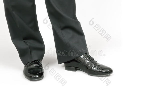 黑色鞋子