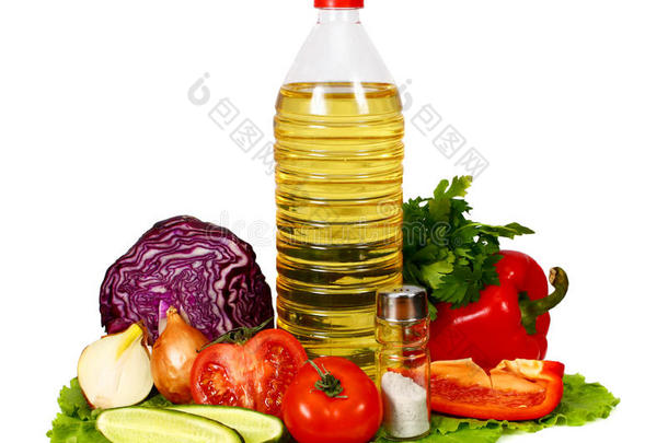 沙拉用葵花籽油和蔬菜