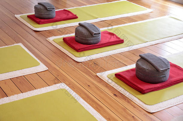 瑜伽垫和瑜伽垫