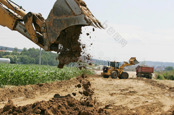 挖掘机在工作