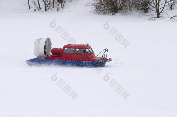 雪地摩托雪地<strong>救援队</strong>冬季执勤