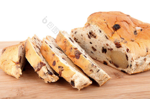 木制砧板上的<strong>面包</strong>片