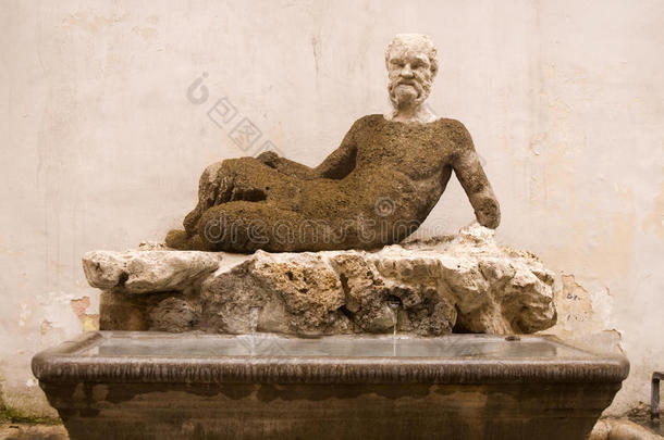 伊尔巴比诺雕像，罗马