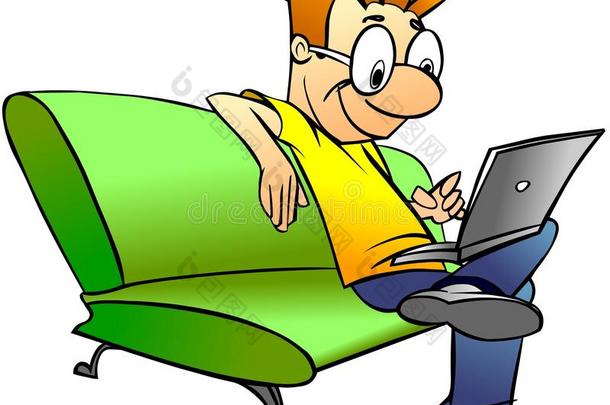 坐在沙发上拿着笔记本电脑的男人