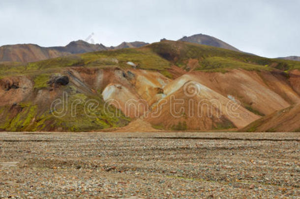 陆块nnalaugar多色流纹岩山脉