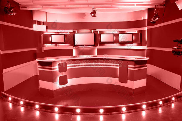 红色电视演播室