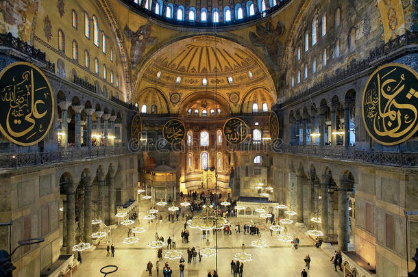 伊斯坦布尔圣索菲亚教堂内部