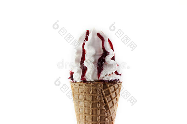 草莓冰淇淋蛋卷