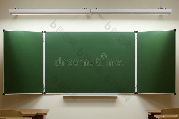 教室里的空黑板