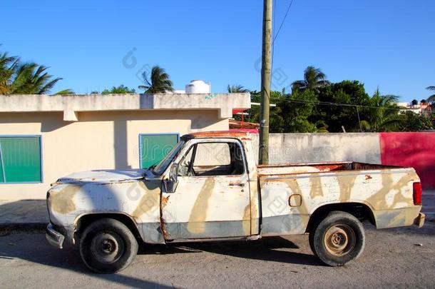 墨西哥老旧风化卡车
