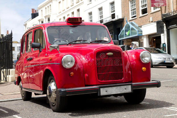 伦敦的老红出租车