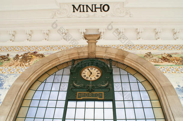 波尔图火车站的旧钟