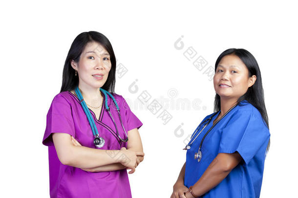 两个白人背景的亚洲护士