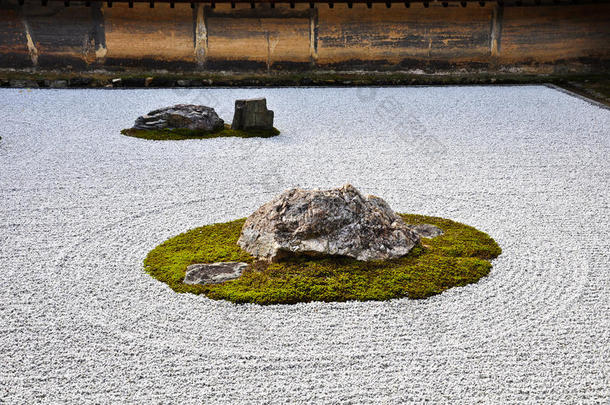 日本京都龙井寺石园