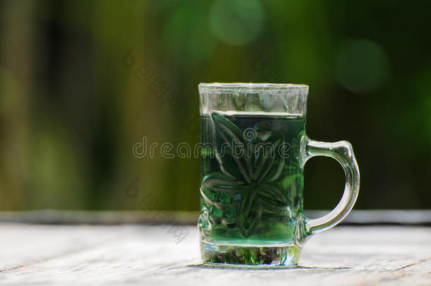 绿水杯