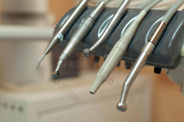牙科机器和设备