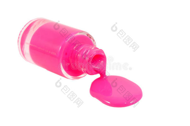 一瓶粉红色的指甲油