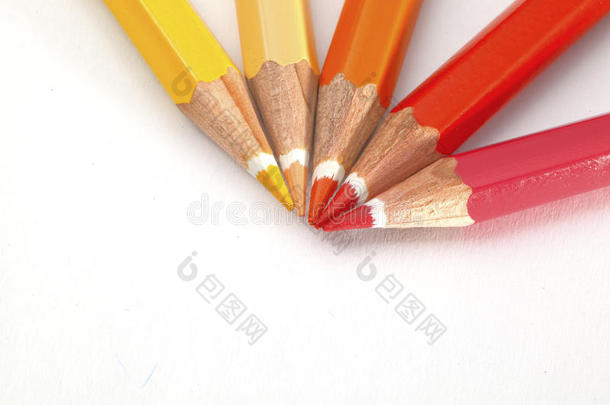红黄铅笔