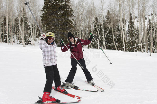 滑雪场上的冬季乐趣
