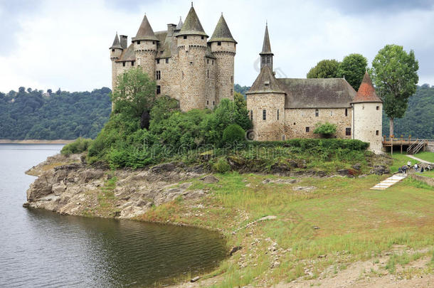 拉诺布雷瓦尔城堡