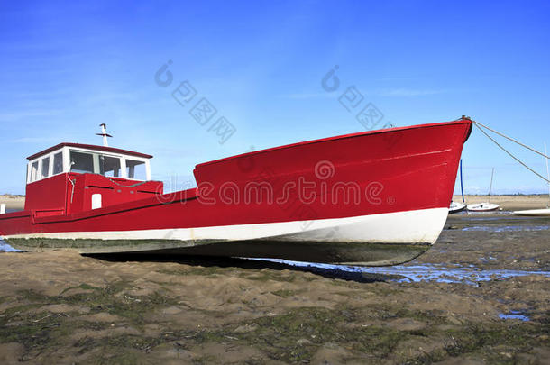 低潮时的红船