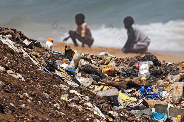 污染的海滩