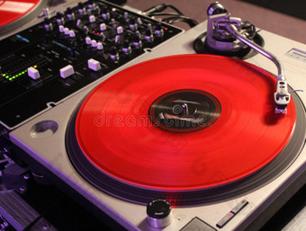 红色乙烯基唱片dj背景图片