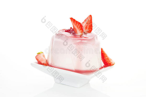 奢华的草莓甜点。