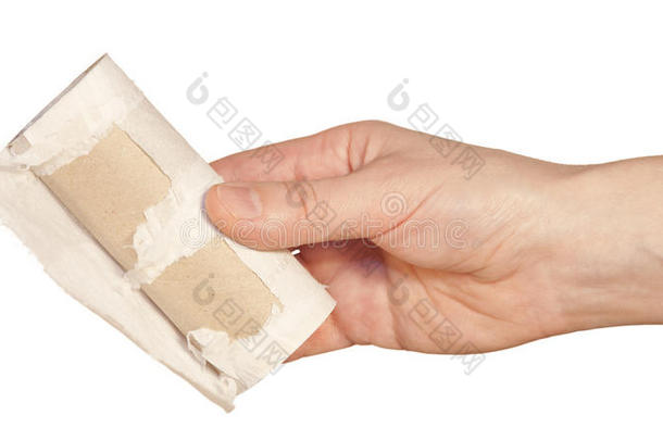 手握卫生纸卷