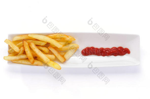 炸薯条和番茄酱的俯视图