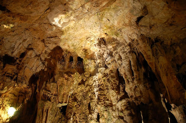 洞穴内部