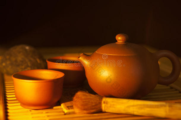 中式茶壶茶杯