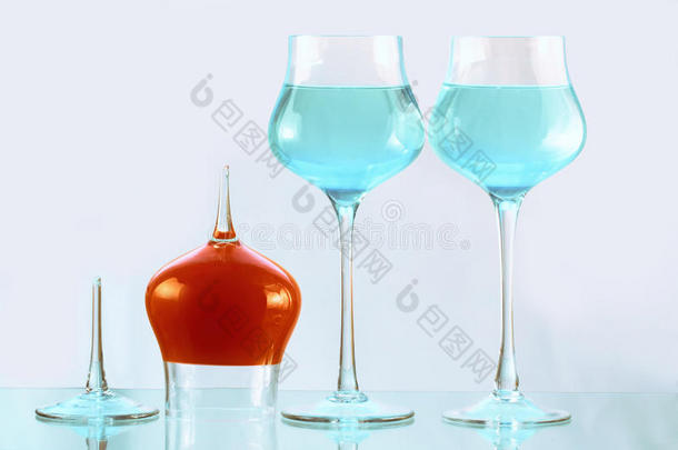 三杯<strong>蓝橙</strong>水酒杯