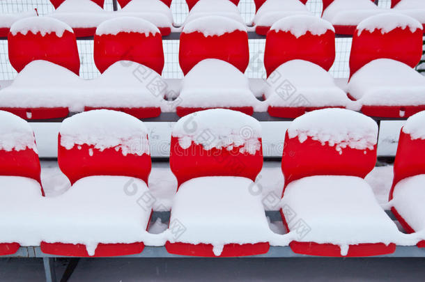 椅子冷淡地塑料红色系列
