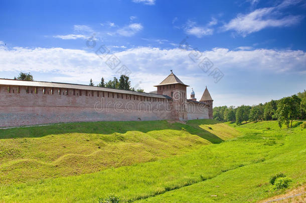 伟大的诺夫哥罗德<strong>克里姆林</strong>宫与兹拉托夫斯基的城墙