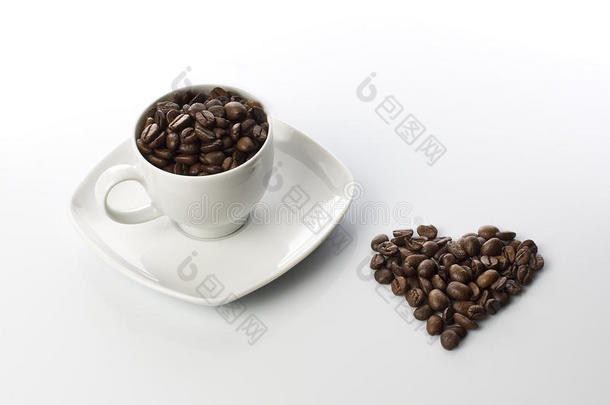 咖啡杯爱心豆