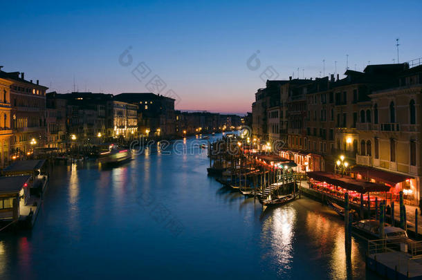 黄昏的威尼斯大运河