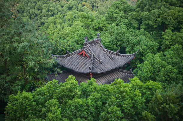 中国<strong>杭州</strong>公园的瓦屋顶