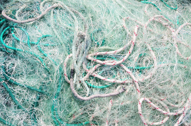 渔网和绳索