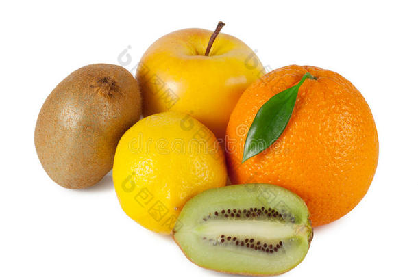 橘子、苹果、柠檬和猕猴桃