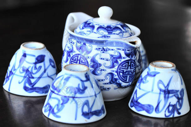 古代的古董蓝色瓷器中国人