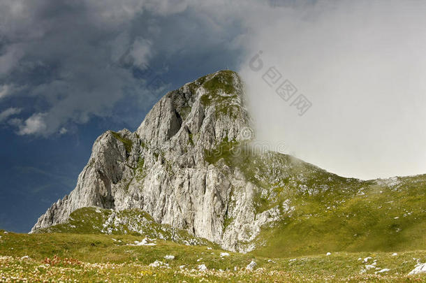 马格里克峰（2386米），波斯尼亚最高峰