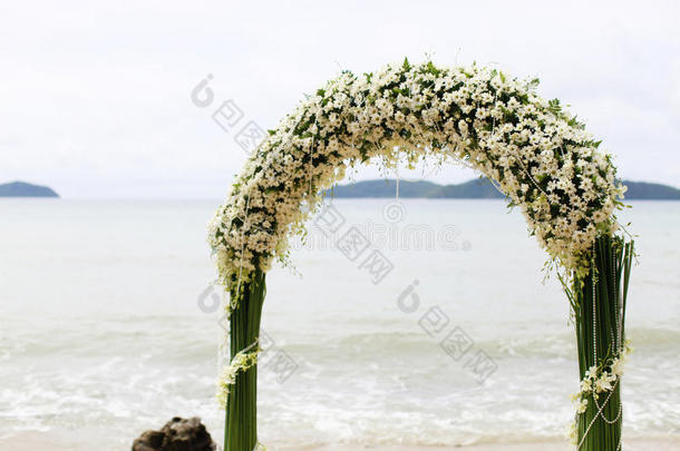 美丽的海滩<strong>婚礼布置</strong>。