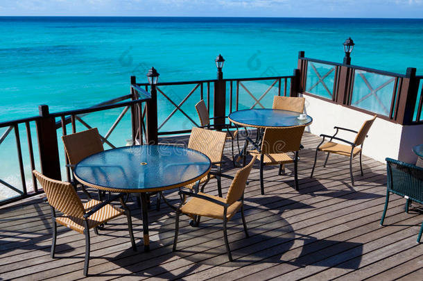 海景餐厅餐桌