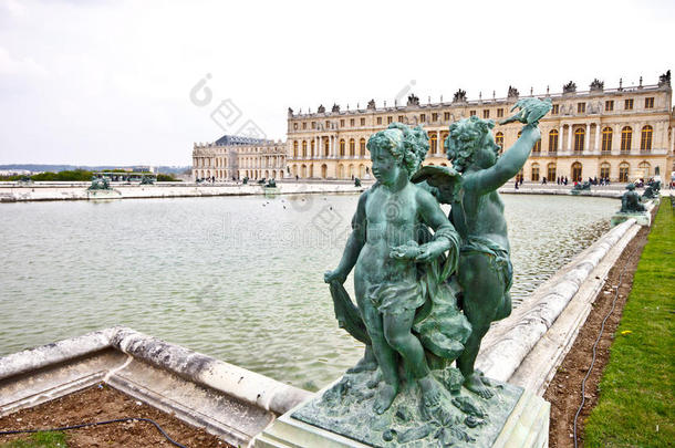 凡尔赛宫丘比特雕塑1