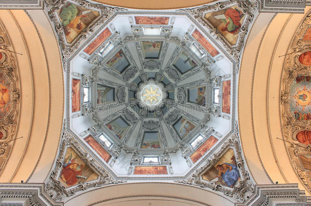 萨尔茨堡教堂的穹顶