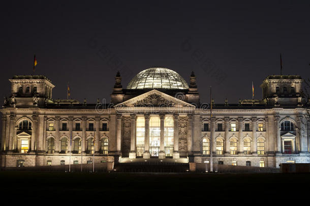 柏林夜晚的国会大厦